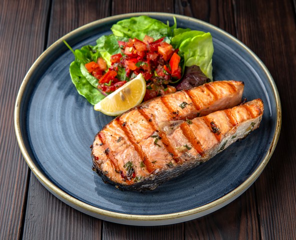 Salmon steak with vegetable salsa
